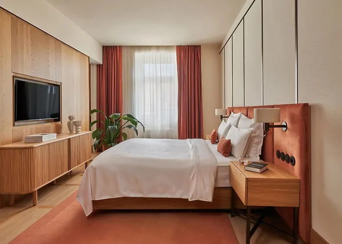 The Julius Prague