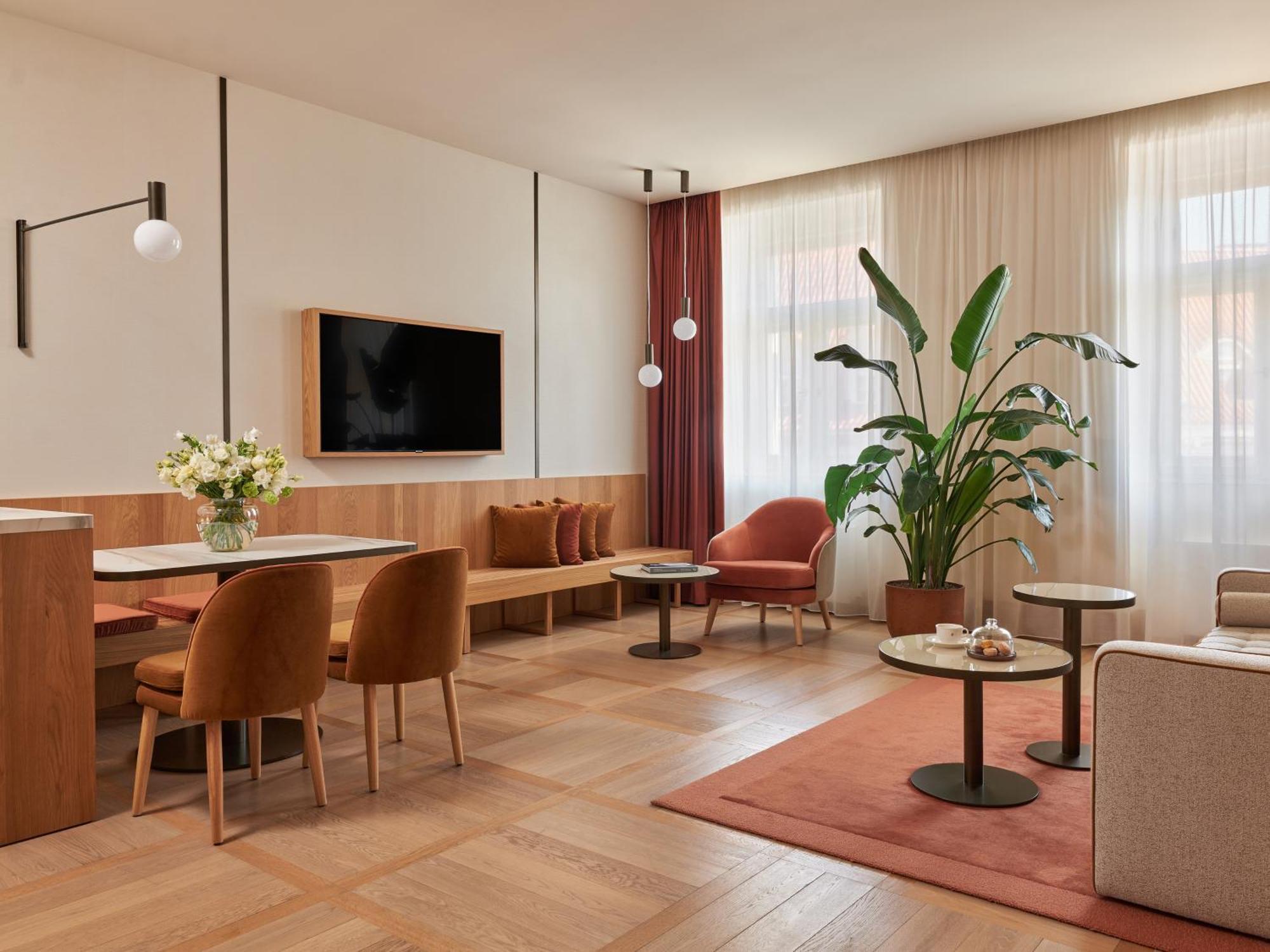 The Julius Hotel