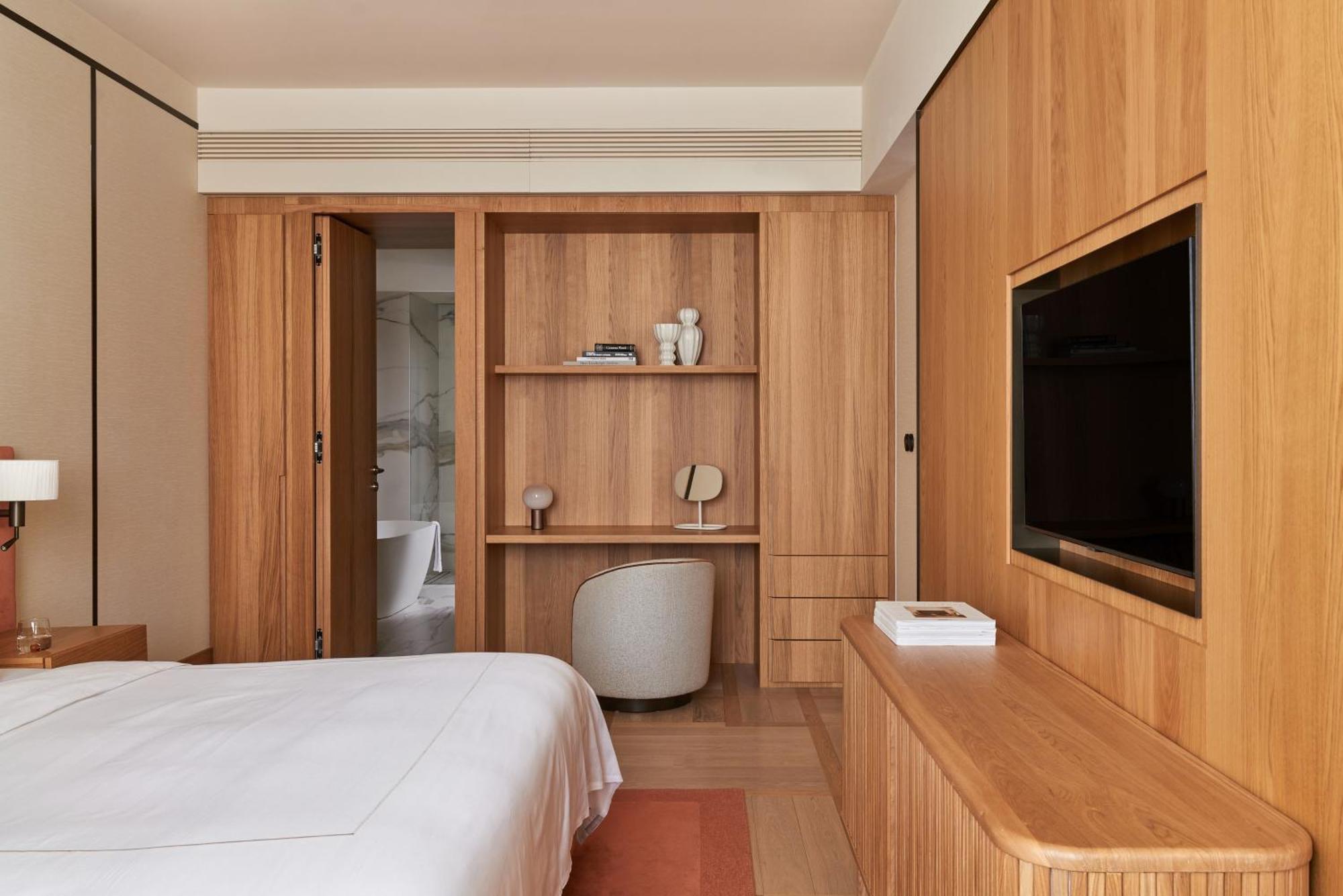 The Julius Hotel 5*